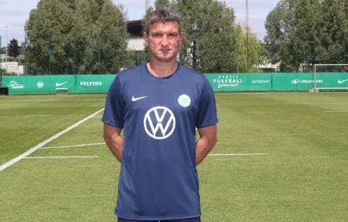 VfL Mannschaft+Portraits Michael Angerschmid; VfL Wolfsburg, 1.BL, PortraÌˆttermin 2019 2020, Wolfsburg