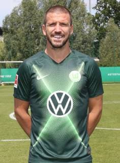 VfL Mannschaft+Portraits Ignacio Camacho; VfL Wolfsburg, 1.BL, PortraÌˆttermin 2019 2020, Wolfsburg