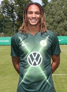 VfL Mannschaft+Portraits Kevin Mbabu; VfL Wolfsburg, 1.BL, PortraÌˆttermin 2019 2020, Wolfsburg