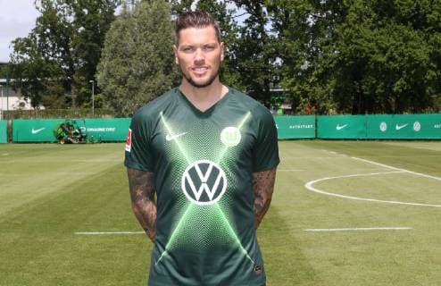 VfL Mannschaft+Portraits Daniel Ginczek; VfL Wolfsburg, 1.BL, PortraÌˆttermin 2019 2020, Wolfsburg