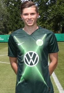VfL Mannschaft+Portraits Elvis Rexhbecaj; VfL Wolfsburg, 1.BL, PortraÌˆttermin 2019 2020, Wolfsburg
