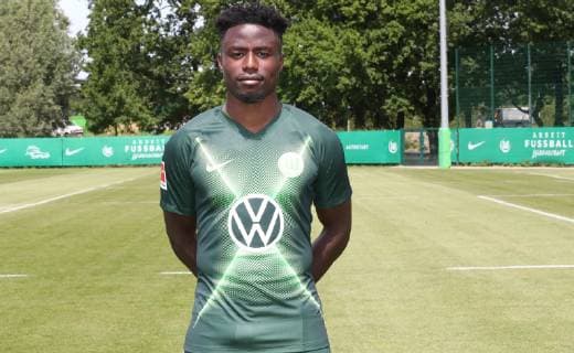 VfL Mannschaft+Portraits Paul-Georges Ntep; VfL Wolfsburg, 1.BL, PortraÌˆttermin 2019 2020, Wolfsburg