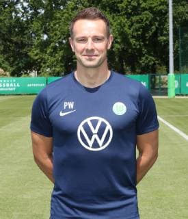VfL Mannschaft+Portraits Philipp Wegner; VfL Wolfsburg, 1.BL, PortraÌˆttermin 2019 2020, Wolfsburg