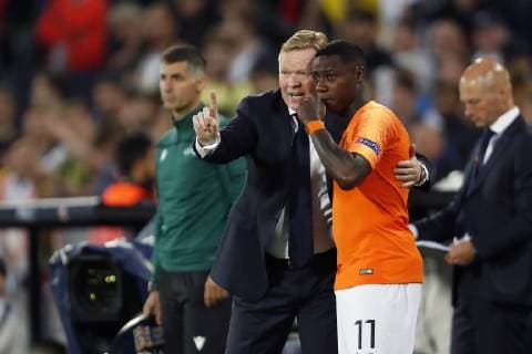 (L-R) Holland coach Ronald Koeman, Quincy Promes of Holland during the UEFA Nations League semi final match between The Netherlands and England at Estadio D. Afonso Henriques on June 06, 2019 in Guimaraes, Portugal UEFA Nations League 2018 2019 xVIxVIxImagesx xMauricexvanxSteenxIVx 14971190