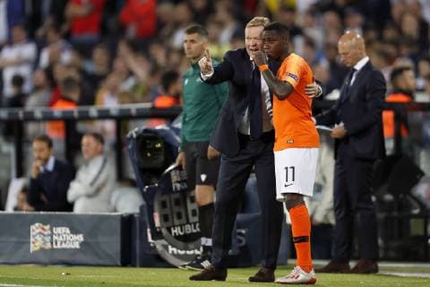 (L-R) Holland coach Ronald Koeman, Quincy Promes of Holland during the UEFA Nations League semi final match between The Netherlands and England at Estadio D. Afonso Henriques on June 06, 2019 in Guimaraes, Portugal UEFA Nations League 2018 2019 xVIxVIxImagesx xMauricexvanxSteenxIVx 14971193