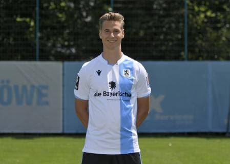 10.07.2019, Fussball 3.Bundesliga 2019 2020, Porträttermin TSV 1860 München 2019 2020. Dennis Dressel; TSV 1860 München,.
