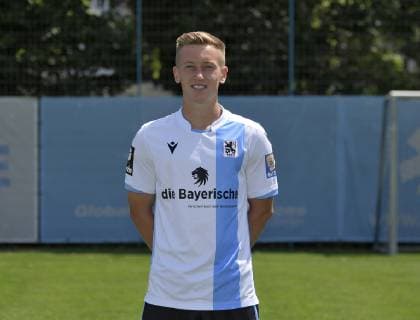 10.07.2019, Fussball 3.Bundesliga 2019 2020, Porträttermin TSV 1860 München 2019 2020. Fabian Greilinger; TSV 1860 München,