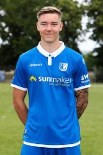Anthony Roczen (1. FC Magdeburg) - 3. Liga PortraÌˆttermin 2019 2020 offizieller Fototermin 1. FC Magdeburg auf dem Trainingsplatz an der MDCC Arena in Magdeburg - Porträt, Portrait,Deutschland, Fussball, Mann, Maenner,GER,11.07.2019