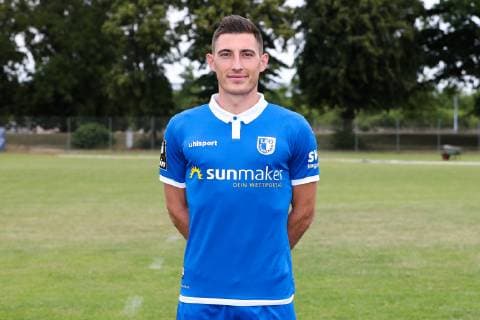 Mario Kvesic (1. FC Magdeburg) - 3. Liga PortraÌˆttermin 2019 2020 offizieller Fototermin 1. FC Magdeburg auf dem Trainingsplatz an der MDCC Arena in Magdeburg - Porträt, Portrait,Deutschland, Fussball, Mann, Maenner,GER,11.07.2019