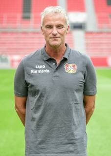 Co Trainer Xaver Zembrod; Bayer 04 Leverkusen; 1.BL, Porträttermin 2019 2020