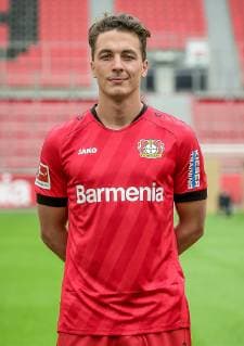 Julian Baumgartlinger; Bayer 04 Leverkusen; 1.BL, Porträttermin 2019 2020