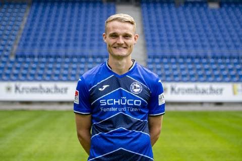 Amos Pieper; DSC Arminia Bielefeld; 2.BL, Porträttermin 2019 2020 Copyright: xDavidxInderliedx
