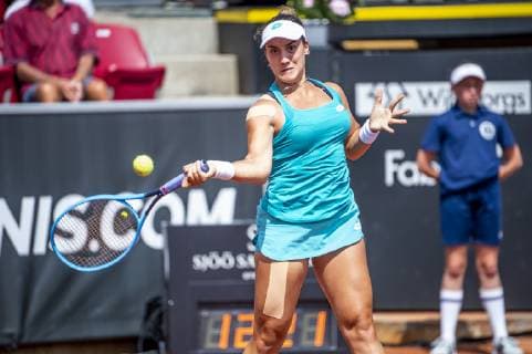 190713 Danka Kovinic under singelfinalen i tennis för damer i Swedish Open den 13 juli 2019 i Bastad. Copyright: ChristianxÖrnberg BB190713CO019