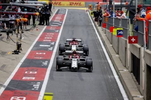 Motorsports: FIA Formula One World Championship, WM, Weltmeisterschaft 2019, Grand Prix of Great Britain, 99 Antonio Giovinazzi (ITA, Alfa Romeo Racing), 7 Kimi Raikkonen (FIN, Alfa Romeo Racing), Silverstone Great Britain