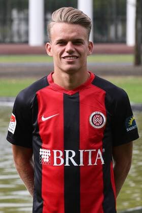 11.07.2019, xjhx, Fussball 2. Bundesliga, SV Wehen Wiesbaden - Porträttermin Fototermin 2019 2020 emspor, v.l. Nicklas Shipnoski (DFL DFB REGULATIONS PROHIBIT ANY USE OF PHOTOGRAPHS as IMAGE SEQUENCES and or QUASI-VIDEO) Wiesbaden