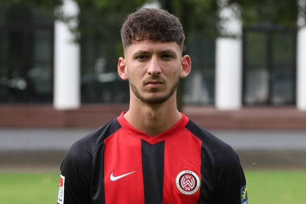 11.07.2019, xjhx, Fussball 2. Bundesliga, SV Wehen Wiesbaden - Porträttermin Fototermin 2019 2020 emspor, v.l. Cedric Euschen (DFL DFB REGULATIONS PROHIBIT ANY USE OF PHOTOGRAPHS as IMAGE SEQUENCES and or QUASI-VIDEO) Wiesbaden