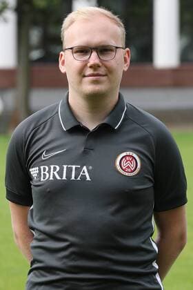 11.07.2019, xjhx, Fussball 2. Bundesliga, SV Wehen Wiesbaden - Porträttermin Fototermin 2019 2020 emspor, v.l. Philipp Gruendler (Scouting & Analyse), (DFL DFB REGULATIONS PROHIBIT ANY USE OF PHOTOGRAPHS as IMAGE SEQUENCES and or QUASI-VIDEO) Wiesbaden