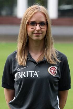 11.07.2019, xjhx, Fussball 2. Bundesliga, SV Wehen Wiesbaden - Porträttermin Fototermin 2019 2020 emspor, v.l. Shaline Deuchert (Physiotherapeutin), (DFL DFB REGULATIONS PROHIBIT ANY USE OF PHOTOGRAPHS as IMAGE SEQUENCES and or QUASI-VIDEO) Wiesbaden