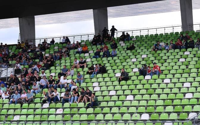 Fussball 1. Bundesliga Saison 2019 2020 Testspiel SSV Reutlingen - 1. FC Koeln 14.07.2019 Auf der Haupttribuene blieb der Block E beim Tespspiel leer, die Ultras der Szene E waren nicht im Reutlinger Kreuzeiche Stadion