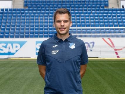 Physiotherapeut Manuel Kreuzberger , TSG 1899 Hoffenheim . Porträttermin TSG 1899 Hoffenheim 2018-2019 . Sinsheim, GER, 15.07.2019 ,Fussball 1. Bundesliga 2019 2020 .