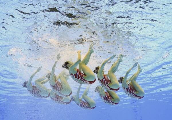 Sport Bilder des Tages July 16, 2019 - Gwangju, SOUTH KOREA - July 16, 2019-Gwangju, South Korea-China Athletes action during an 18th FINA World Championships 2019 Gwangju Artistic Swimming Team Technical Final at Yeomju Gymnasium Artistic Swimming Competition Venue in Gwangju, South Korea. Competition Wins Russia(gold medal), China(silver medal), Ukraine 18th FINA World Championships 2019 Gwangju Artistic Swimming Team Technical Final - ZUMAs168 20190716_zih_s168_075 Copyright: xGwangju2019xOrganizingxCommitteex