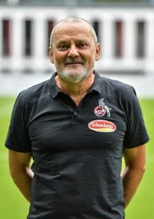 16.07.2019, xjpx, Fussball 1.Bundesliga, 1.FC Koeln Damen - Fototermin 2019 20 emspor, v.l. Trainer Willi Breuer (Koeln) (DFL DFB REGULATIONS PROHIBIT ANY USE OF PHOTOGRAPHS as IMAGE SEQUENCES and or QUASI-VIDEO) Koeln