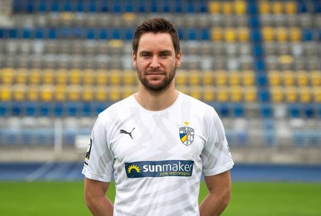 FC Carl Zeiss Jena Saison 2019 2020 Fototermin am 16.7.19 Matthias Kühne (Jena), Portrait quer Ernst Abbe Sportfeld