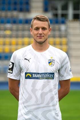 FC Carl Zeiss Jena Saison 2019 2020 Fototermin am 16.7.19 Marius Grösch (Jena), Portrait hochkant Ernst Abbe Sportfeld