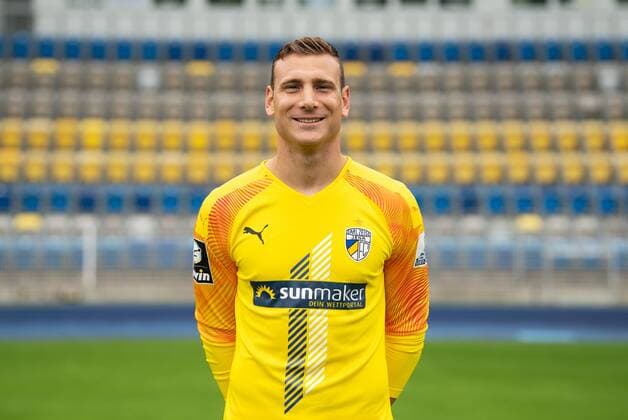 FC Carl Zeiss Jena Saison 2019 2020 Fototermin am 16.7.19 Torwart Jo Coppens (Jena), Portrait quer Ernst Abbe Sportfeld