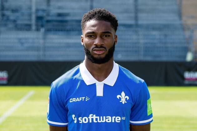 17.07.2019, xfux, Fussball 2.Bundesliga, SV Darmstadt 98, 2.BL, Porträttermin 2019 2020, Fototermin, emonline, emspor, deloka, v.l. Mandela Egbo; (SV Darmstadt 98) Darmstadt