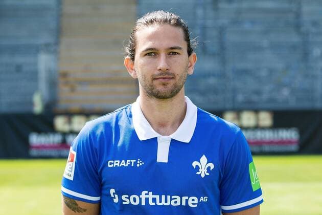 17.07.2019, xfux, Fussball 2.Bundesliga, SV Darmstadt 98, 2.BL, Porträttermin 2019 2020, Fototermin, emonline, emspor, deloka, v.l. Julian von Haacke; (SV Darmstadt 98) Darmstadt