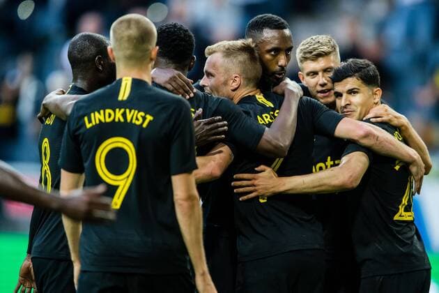 190717 Sebastian Larsson celebrates with teammates after 3-0 during the UEFA Champions League qualifying match between AIK and Ararat-Armenia on July 17, 2019 in Stockholm. Copyright: ANDREASxLxERIKSSON BB190717AE038