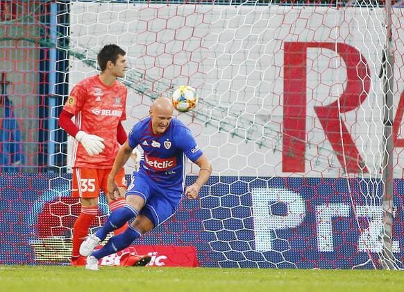 GLIWICE 17.07.2019 1 RUNDA ELIMINACJI LIGA MISTRZOW PILKA NOZNA PIAST GLIWICE (niebieskie) - BATE BORYSOW (zolte) SEZON 2019 2020 NZ Jakub Czerwinski gol bramka radosc 1:0 . FOT TOMASZ WANTULA NEWSPIX.PL GLIWICE 17.05.2019 FOOTBALL MEN S UEFA CHAMPIONS LEAGUE 1ST ROUND QUALIFICATION PIAST GLIWICE - BATE BORYSOW SEASON 2019 2020 TOMASZ WANTULA NEWSPIX.PL --- Newspix.pl  190717WAN013