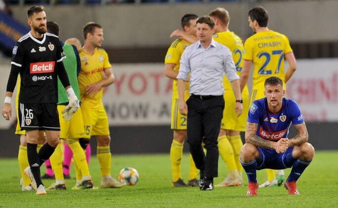 2019.07.17 Gliwice Pilka nozna Eliminacje Liga Mistrzow sezon 2019 2020 Piast Gliwice - BATE Borysow N z Piotr Parzyszek smutek Foto Rafal Rusek PressFocus 2019.07.17 Gliwice Football UEFA Champions League Piast Gliwice - BATE Borysow Piotr Parzyszek smutek Credit: Rafal Rusek PressFocus NEWSPIX.PL --- Newspix.pl  20190717PF_RR114