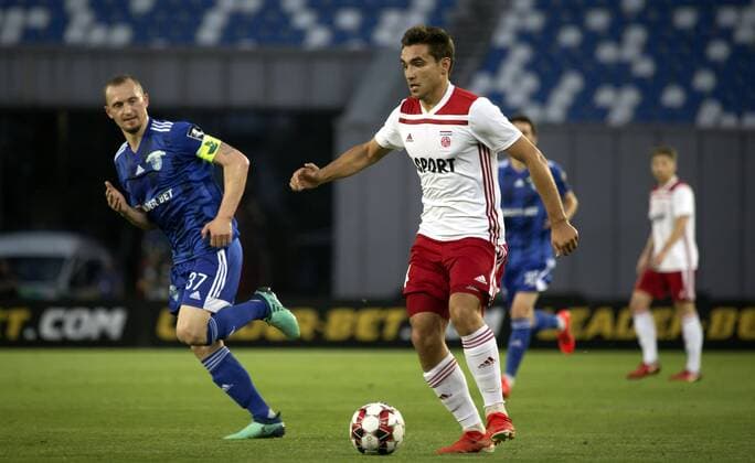 17.07.2019 Tbilisi(Georgia) FC Chikhura-Fola Esch Europa League qualify 1st leg men s football Shota KashiaL) FC Chikhura, Cedric Sacras(R) Fola Esch :Str 