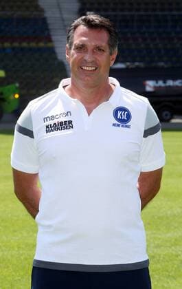 Karlsruher SC Portraittermin Saison 2019 2020 Alois Schwartz (Trainer), Karlsruher SC, 2. Bundesliga, Porträttermin 2019 2020.