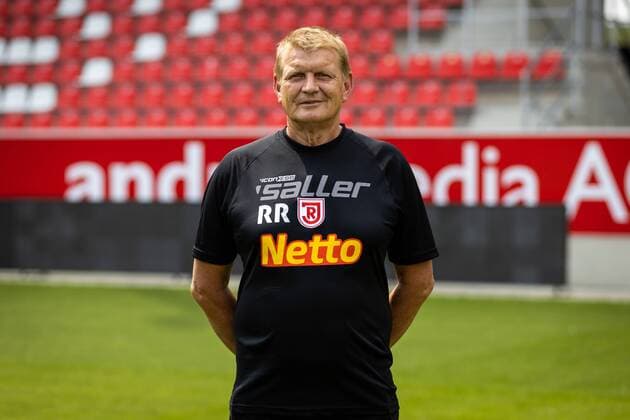 GER, Fussball, Herren, 2.BL, Saison 2019 2020, Porträttermin, 18.07.2019, SSV Jahn Regensburg Reinhold Reisinger; SSV Jahn Regensburg; 2.BL, Porträttermin 2019 2020,