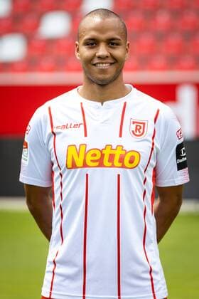 GER, Fussball, Herren, 2.BL, Saison 2019 2020, Porträttermin, 18.07.2019, SSV Jahn Regensburg Jann George; SSV Jahn Regensburg; 2.BL, Porträttermin 2019 2020,