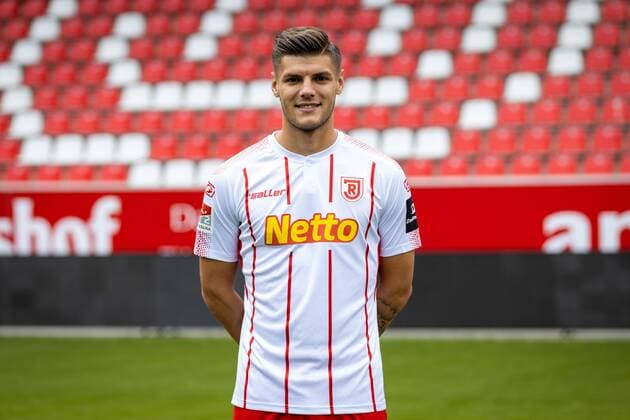 GER, Fussball, Herren, 2.BL, Saison 2019 2020, Porträttermin, 18.07.2019, SSV Jahn Regensburg Erik Wekesser; SSV Jahn Regensburg; 2.BL, Porträttermin 2019 2020,