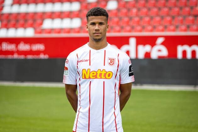 GER, Fussball, Herren, 2.BL, Saison 2019 2020, Porträttermin, 18.07.2019, SSV Jahn Regensburg Chima Okoroji; SSV Jahn Regensburg; 2.BL, Porträttermin 2019 2020,
