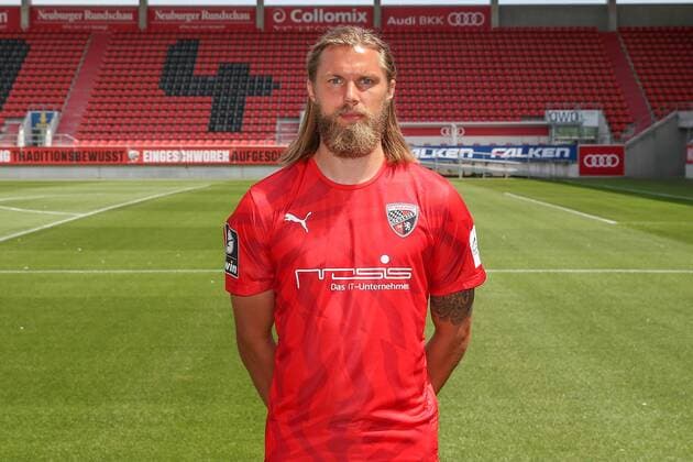 Björn Paulsen 4 - FC Ingolstadt 04 - 3.Liga - Porträttermin 2019 2020 - FC Ingolstadt 04 - 3.Liga - Porträttermin 2019 2020 -