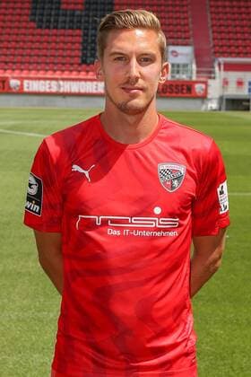 Konstantin Kerschbaumer 7 - FC Ingolstadt 04 - 3.Liga - Porträttermin 2019 2020 - FC Ingolstadt 04 - 3.Liga - Porträttermin 2019 2020 -