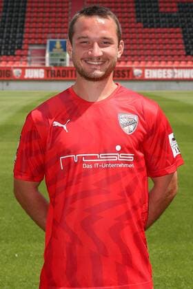 Peter Kurzweg 16 - FC Ingolstadt 04 - 3.Liga - Porträttermin 2019 2020 - FC Ingolstadt 04 - 3.Liga - Porträttermin 2019 2020 -