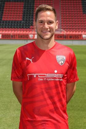 Michael Heinloth 17 - FC Ingolstadt 04 - 3.Liga - Porträttermin 2019 2020 - FC Ingolstadt 04 - 3.Liga - Porträttermin 2019 2020 -