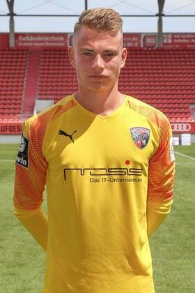 Lukas Schellenberg Torwart 39 - FC Ingolstadt 04 - 3.Liga - Porträttermin 2019 2020 - FC Ingolstadt 04 - 3.Liga - Porträttermin 2019 2020 -