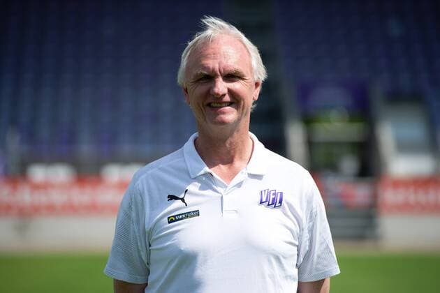 Manfred Glüsenkamp (Sportpsychologe); VfL Osnabrück; 2. BL, Porträttermin 2019 2020 Osnabrück Niedersachsen Deutschland Stadion an der Bremer Brücke