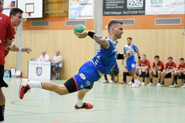 Christoph Theuerkauf ( 13, TBV Lemgo Lippe) bei einem Angriff, VfL Pfullingen vs. TBV Lemgo, Handball, Freundschaftsspiel, 18.07.2019, VfL Pfullingen vs. TBV Lemgo, Handball, Freundschaftsspiel, 18.07.2019 Dettingen an der Erms Copyright: xEIBNER Florian_Schustx EP_SCHUST