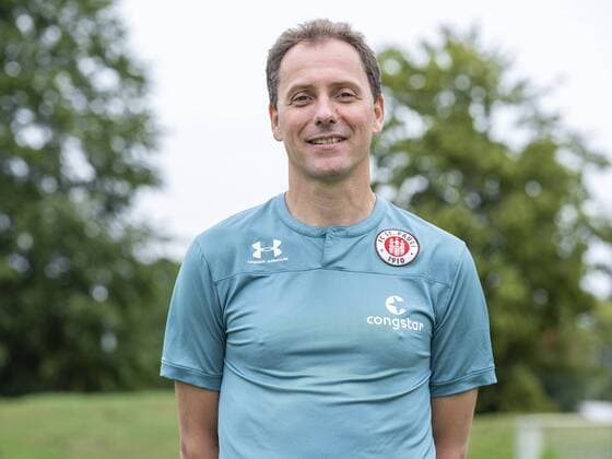Mannschaftsarzt Dr. Volker Carrero (St.Pauli) 15.07.19, Hamburg, Mannschaftsfototermin beim FC St.Pauli, Â