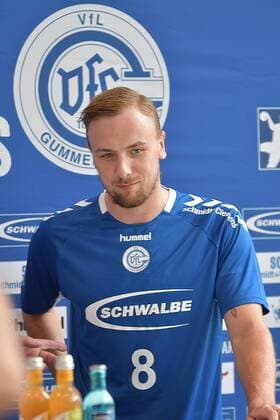 Bei der Vorstellung, 8 Lukas Blohme ( 8. VfL Gummersbach), Pressekonferenz und Pressetraining des VfL Gummersbach am 18.07.2019 - Pressekonferenz und Pressetraining des VfL Gummersbach am 18.07.2019 Gummersbach Copyright: xEIBNER JuergenxAugstx EP_JOGI