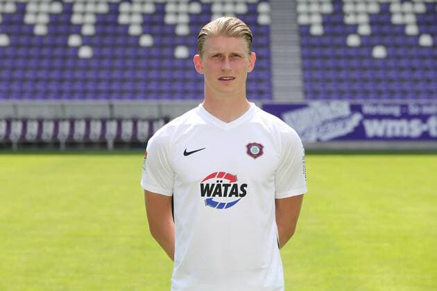 Teampraesentation Erz.Aue Fussball 2.Bundesliga Torhüter Robert Jendrusch; FC Erzgebirge Aue; 2.Bundesliga, Porträttermin 2019 2020 , Aue, 18.07.2019, Erzgebirgsstadion, Fussball ,